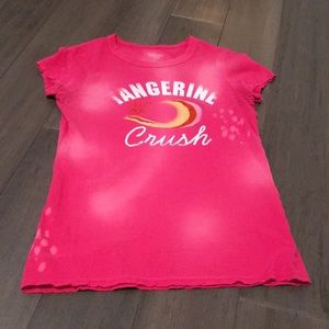 Pink girls shirt.